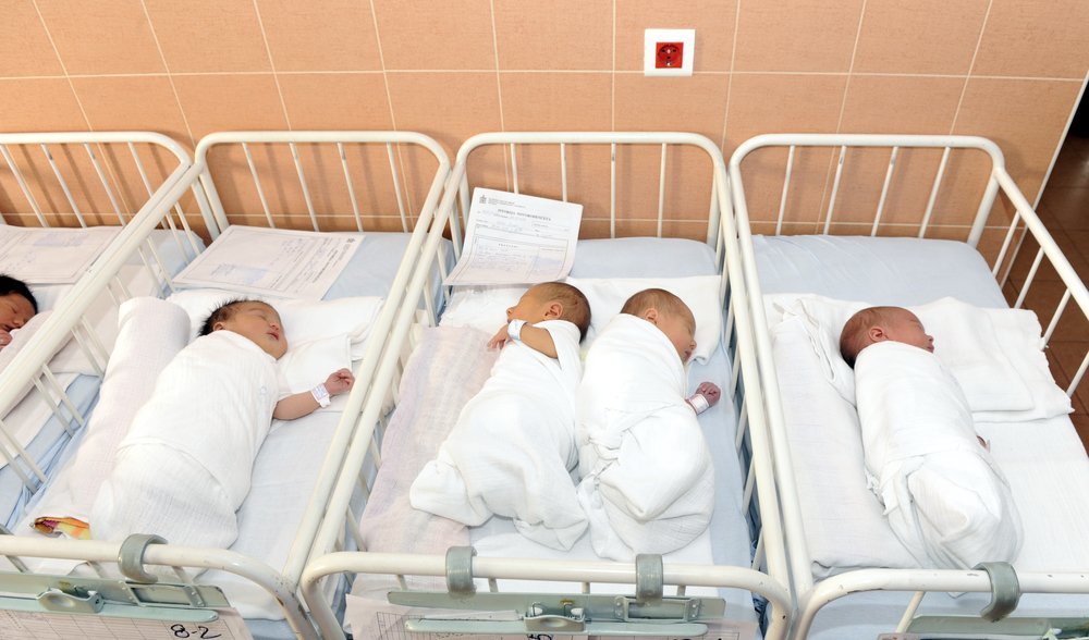 «Скорее всего, ребёнка заразили в роддоме после родов» Источник: bibiphoto / Shutterstock.com