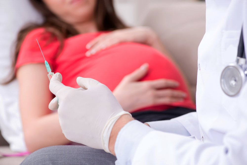 Вакцинация для беременных: за или против?