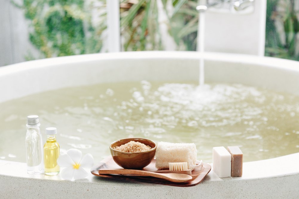 Здоровье и красота тела: польза омолаживающих ванн