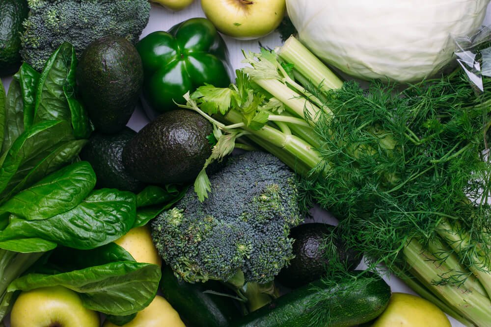 Листовые овощи: антиоксиданты и витамин С как источники энергии