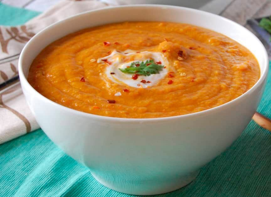 Марокканский морковный суп из красной чечевицы Источник: acedarspoon.com