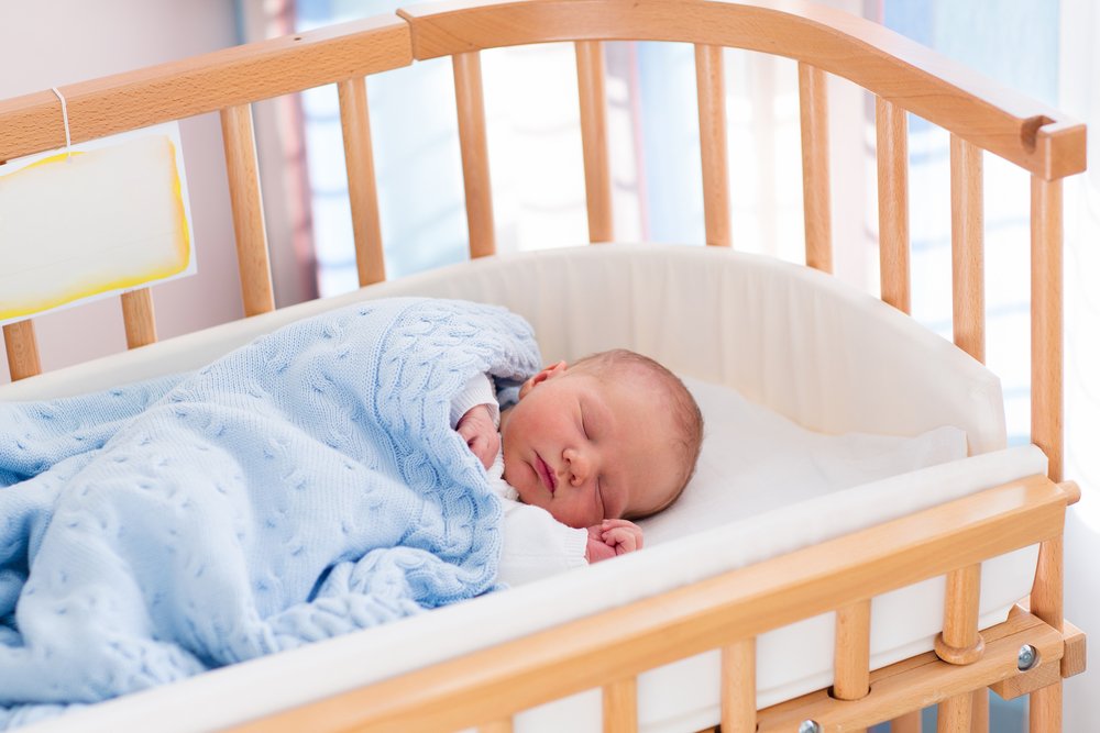Миф №1: будить маленького ребёнка вредно для здоровья