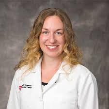 Эми Эдвардс, доктор медицинских наук, детский врач инфекционист