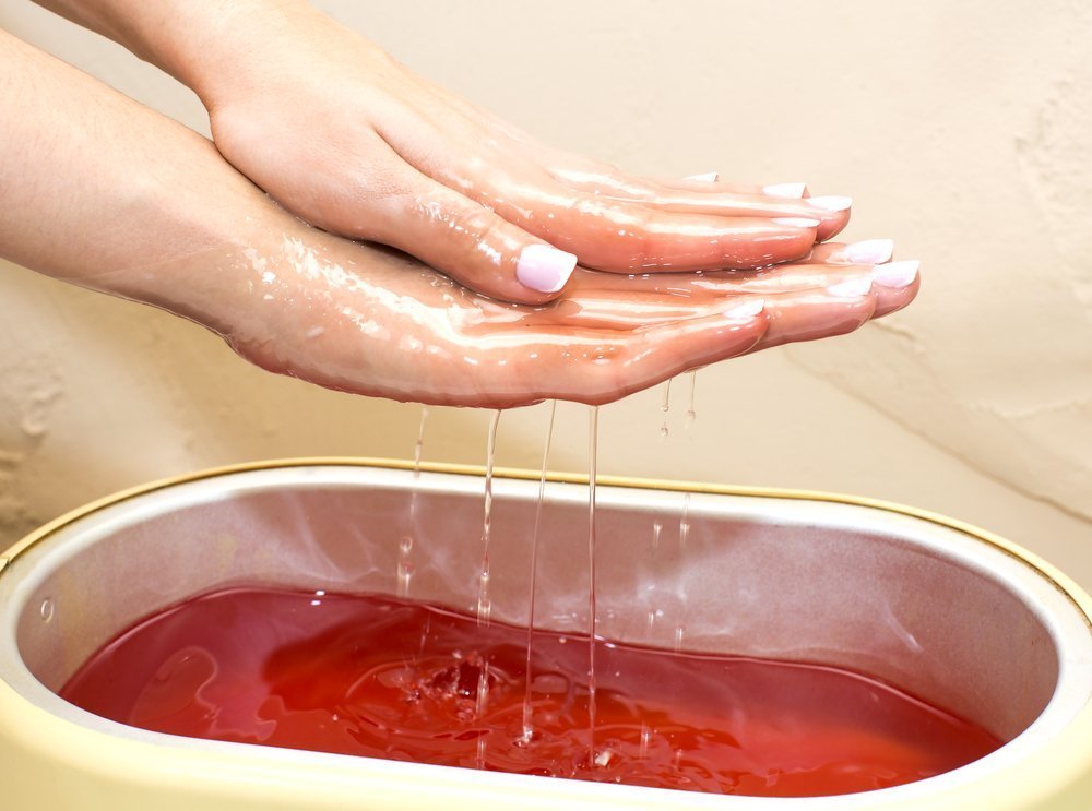Уход за кожей рук: каков эффект парафинотерапии