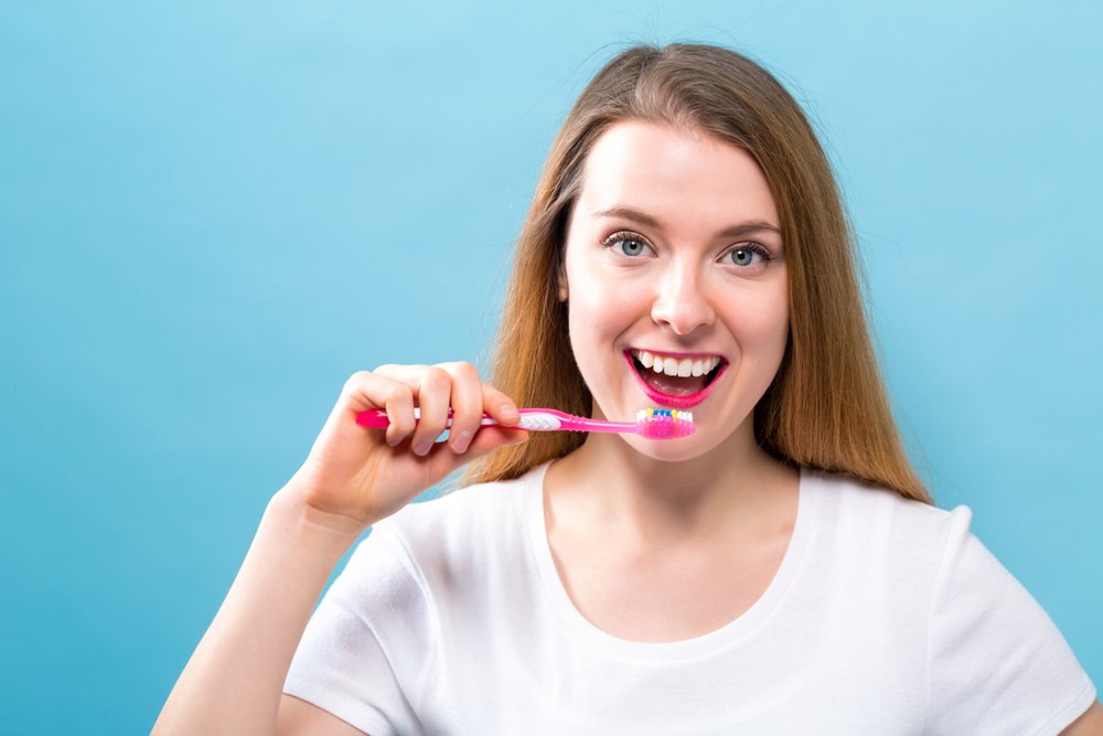 Ошибка 2: Неправильный уход за зубной щеткой