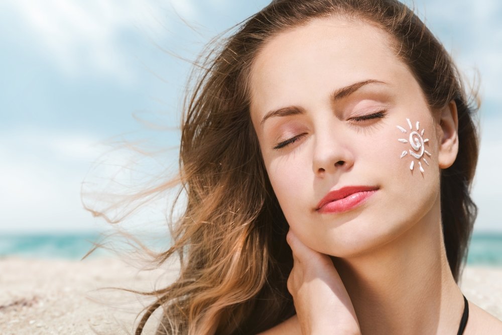 Защита лица от солнца: макияж и SPF-кремы