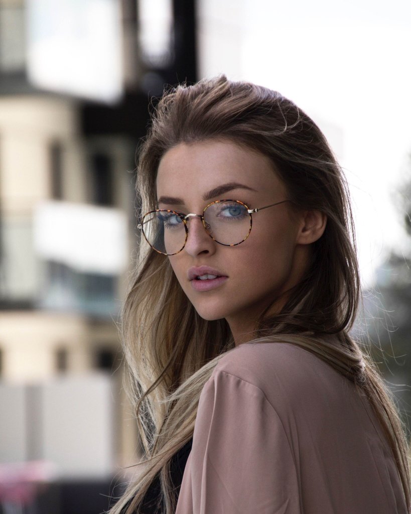Круглые очки Источник: fashionapp.ru
