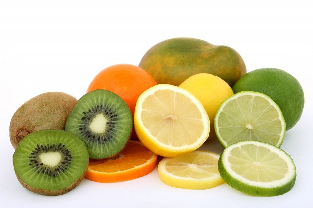 В чем польза фруктов с кислым вкусом?