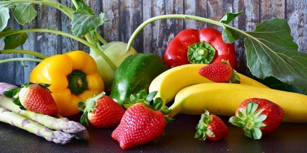 Роль цветных овощей и фруктов в питании человека