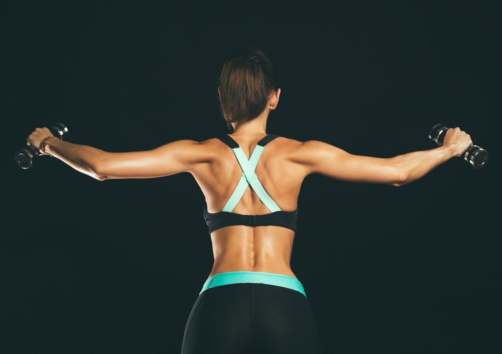 Упражнения для уменьшения жира на спине