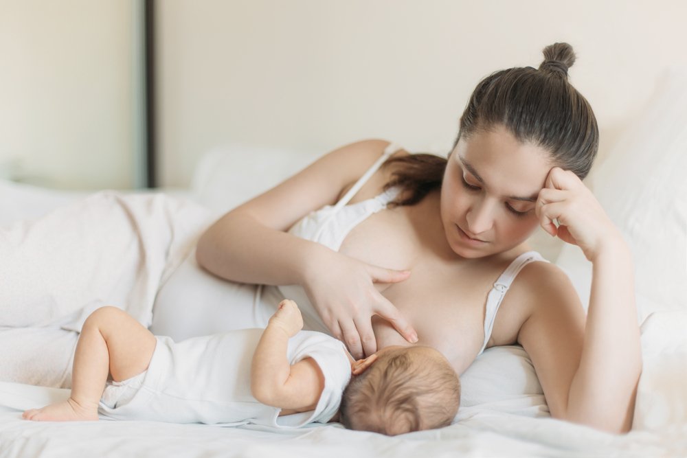 Влияние сосания груди на беременность и матку