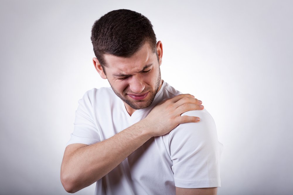 Симптомы при бурсите плечевого сустава: боль, отек и другое
