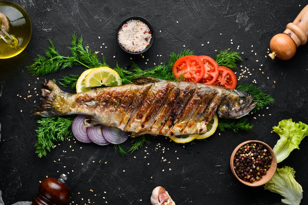 Аппетитная рыба: рецепт форели с овощами