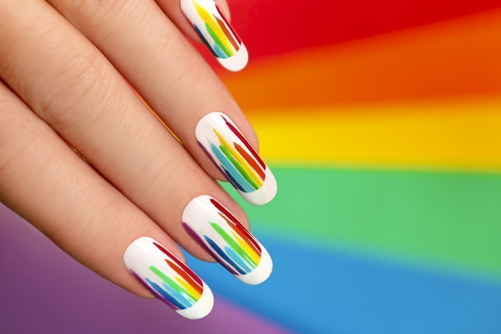 «Радужный» дизайн ногтей