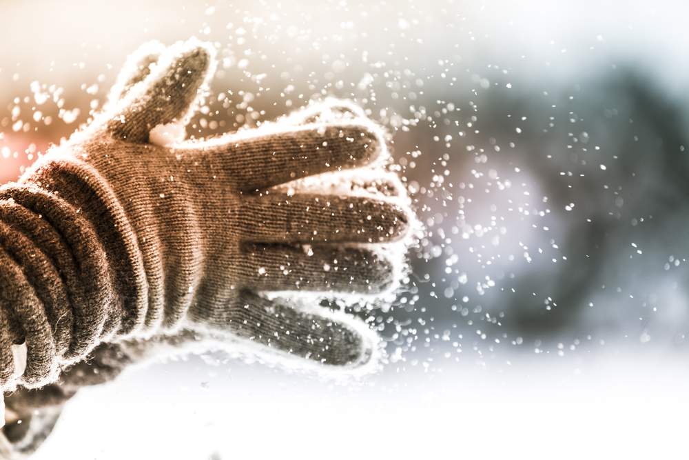 Надевание перчаток — полезная привычка для кожи рук
