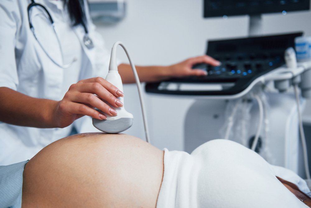 На каком сроке беременности определяется пол ребёнка на УЗИ?