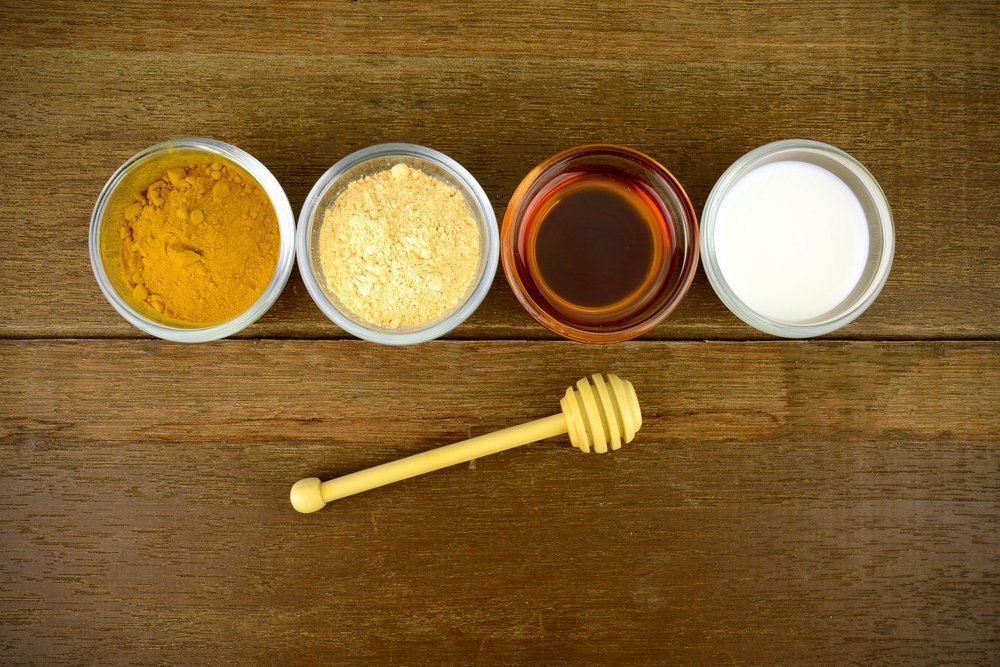 Маски с медом: простые рецепты
