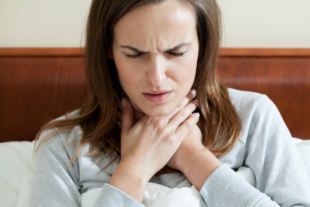Першение и дискомфортные ощущения в горле указывают на гипотиреоз