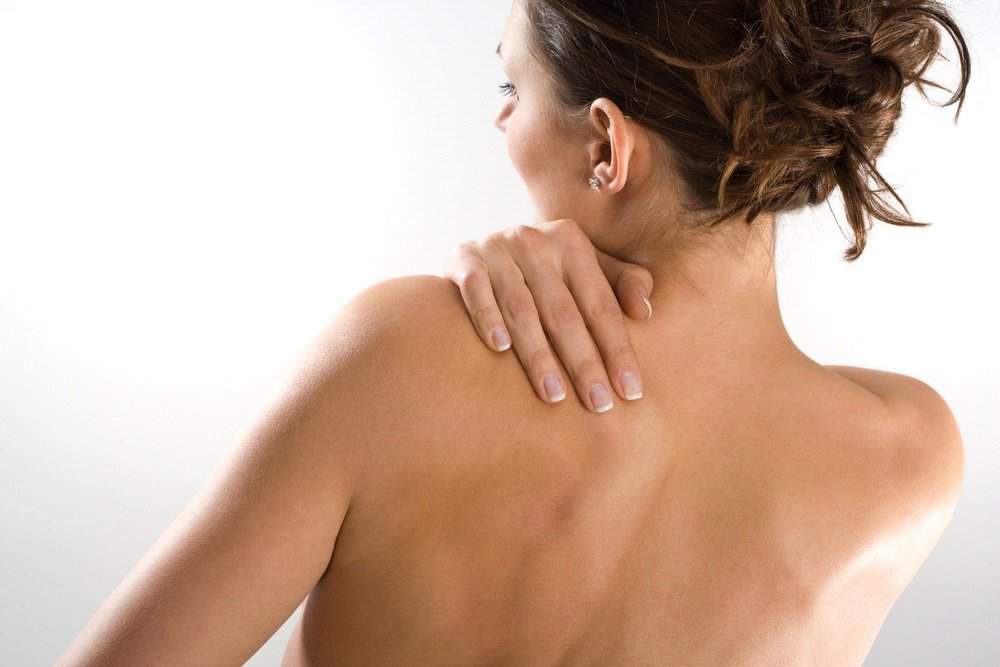 Причины акне на коже плеч и спины