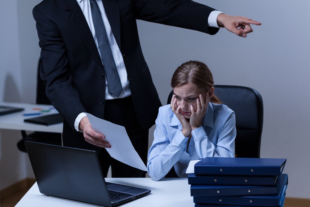 Факторы стресса на работе и распространенные причины увольнения