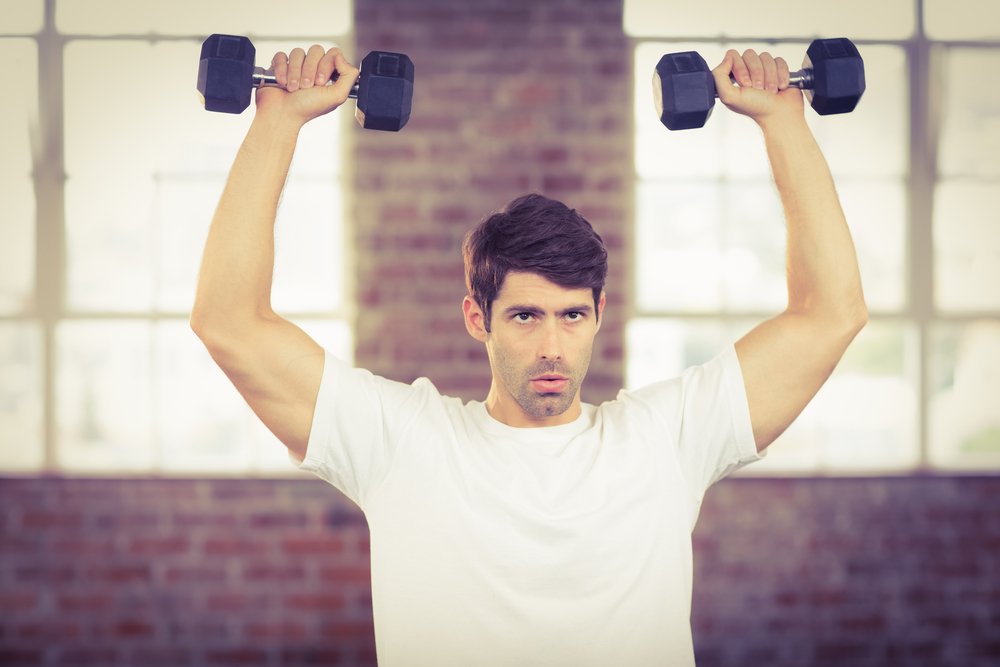 Профессиональная фитнес-тренировка для наращивания мышечной массы