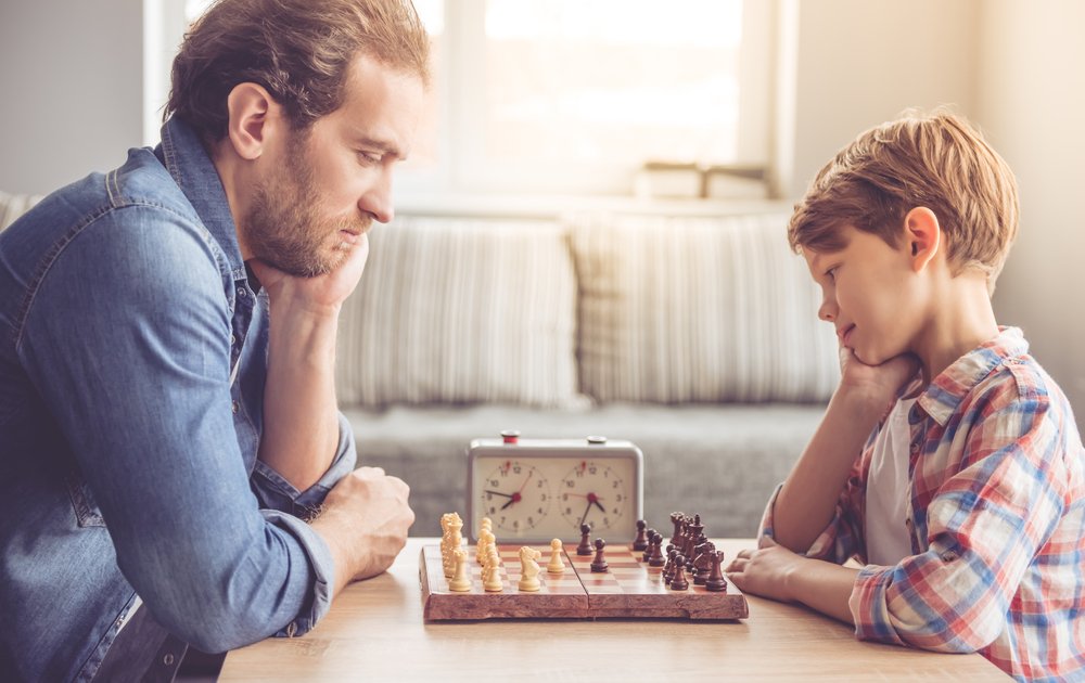 Как влияет умение играть в шахматы на отношения с людьми?