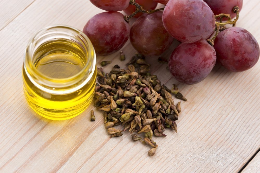 Масло из косточек винограда — витамины и кислоты для кожи