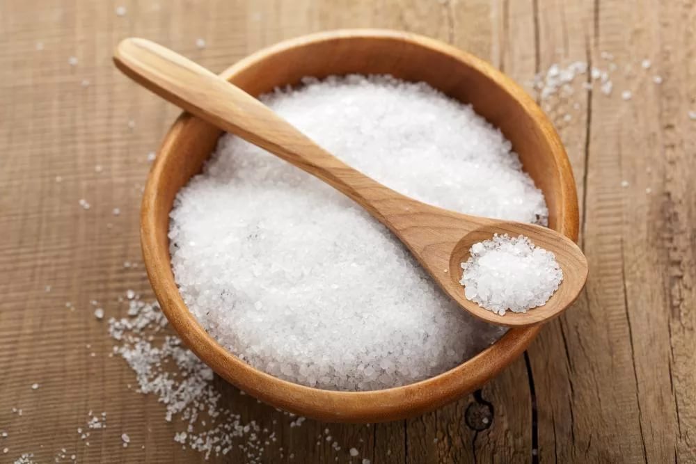 Соль и все богатые ею продукты как активаторы раннего старения