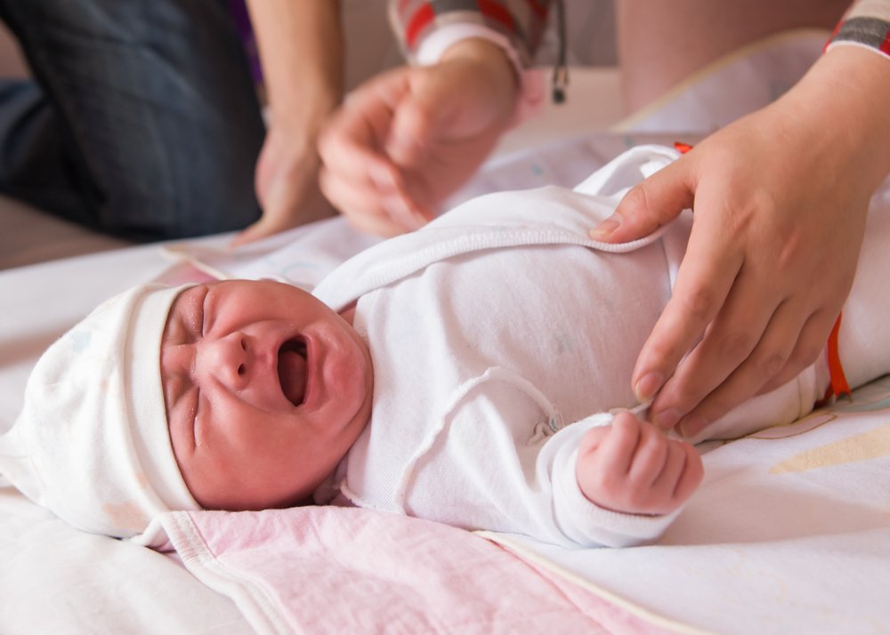 Симптомы и виды конъюнктивита у новорожденных