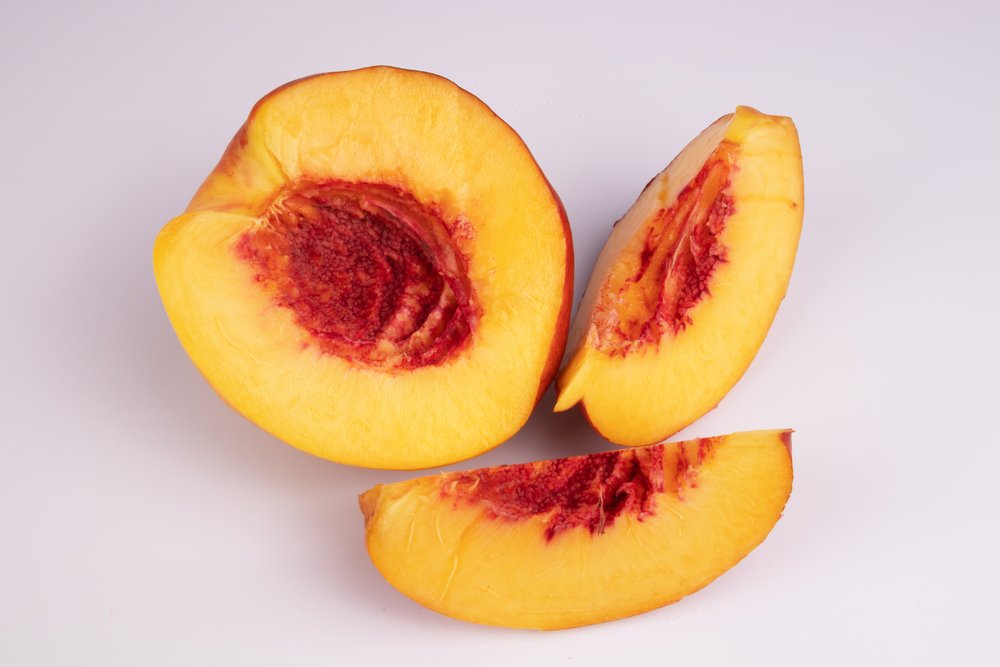 Персики могут вызвать проблемы с желудком