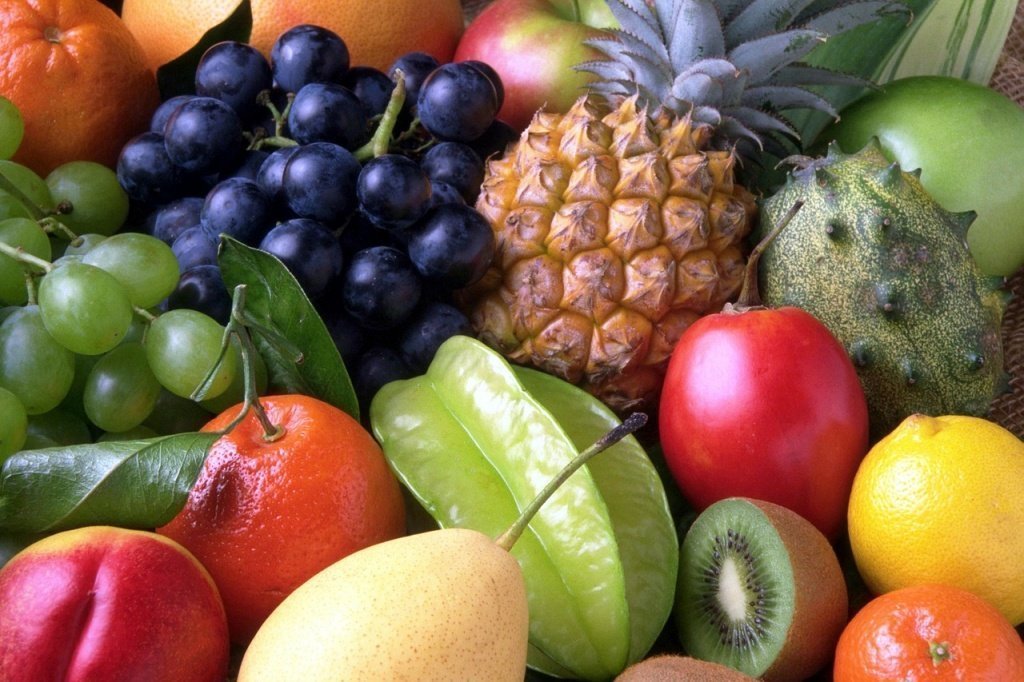 Ягоды и фрукты для здоровья и красоты