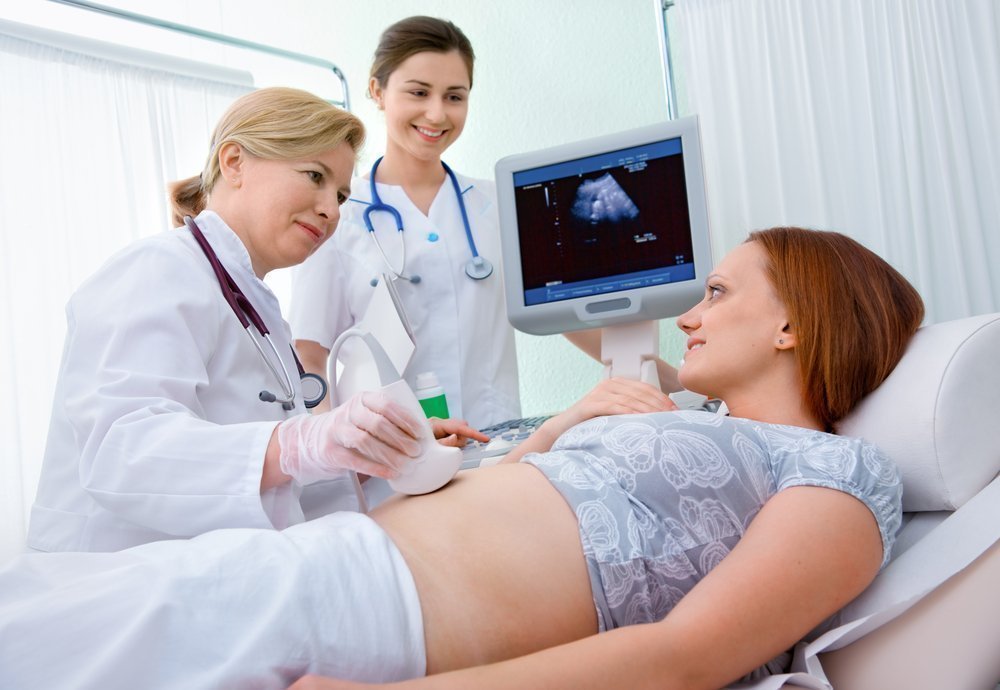 Проведение скрининга для оценки развития эмбриона