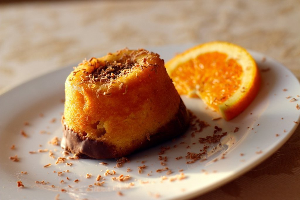 Творожно-апельсиновый торт на десерт