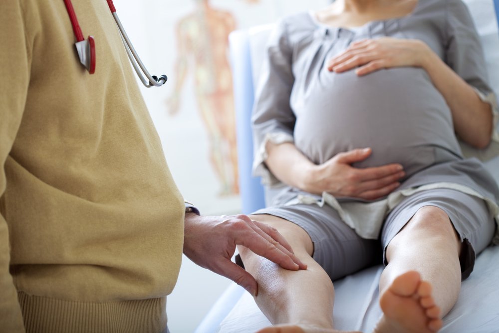 Как проявляется варикозное расширение вен у беременных женщин?