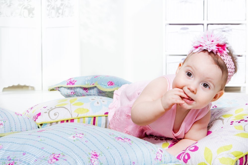 Малыш на даче: вещи, необходимые для комфортного сна и передвижения