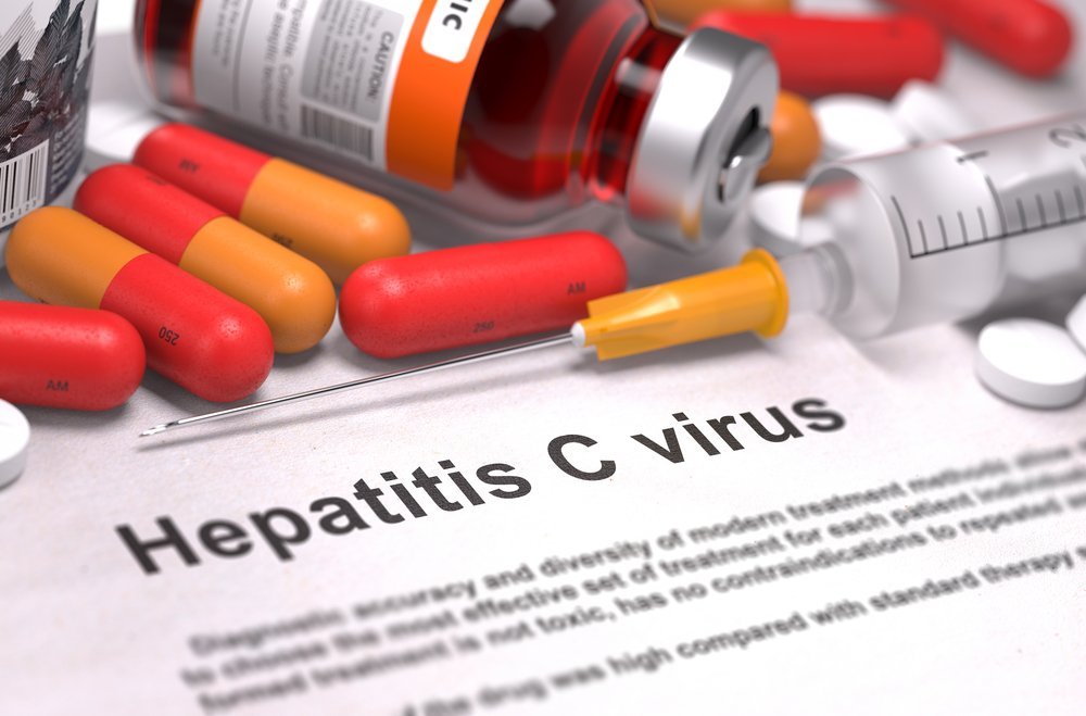 Гепатит С — чем опасна болезнь, которую прозвали «ласковым убийцей»?