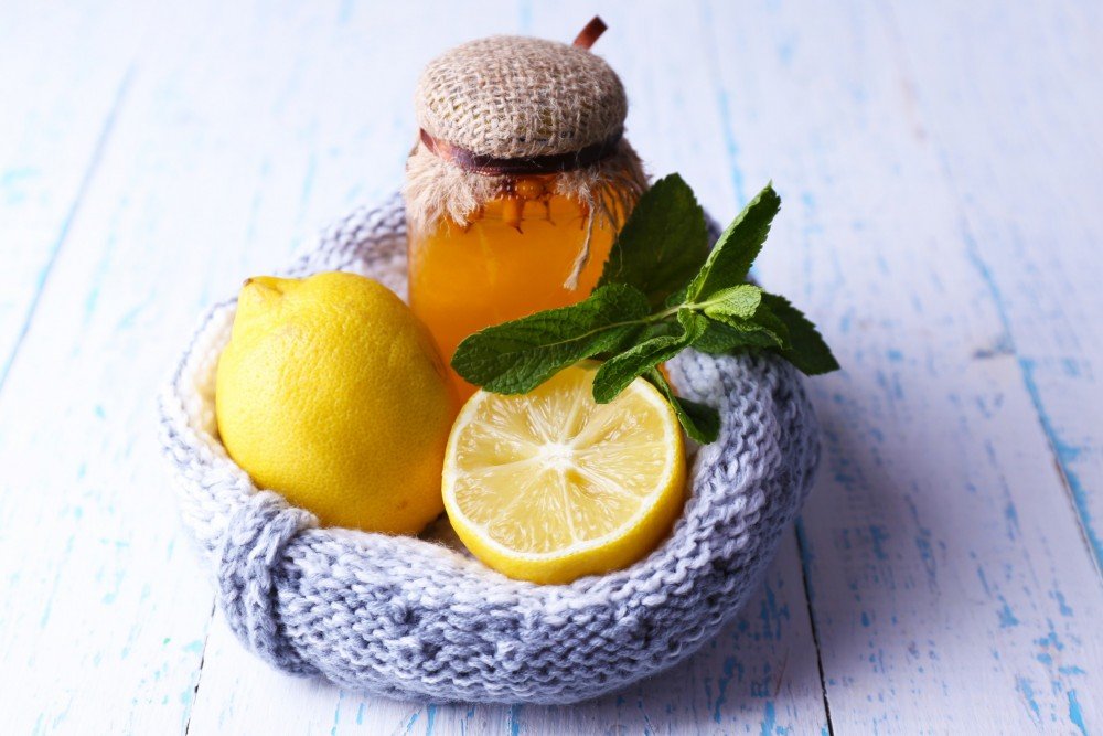 Простые рецепты косметических средств для лица с мякотью и соком лимона