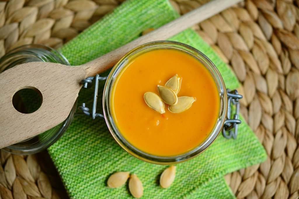 Орехи и семена: вкус и польза в рецептах супов