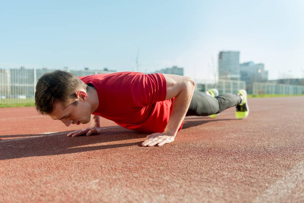 Как избежать травм спины во время фитнес-тренировок?