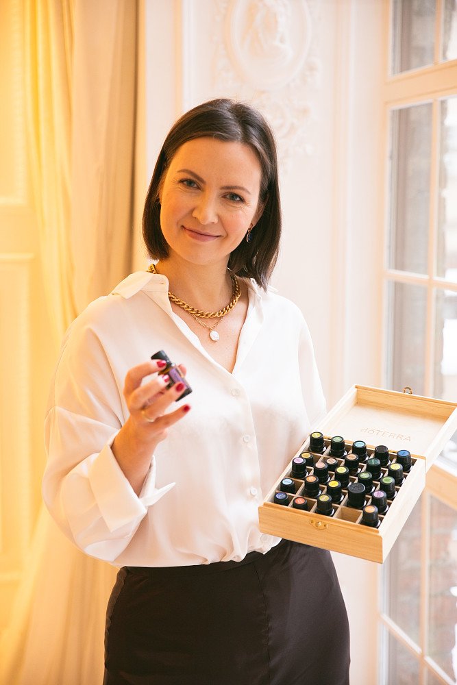 Елена Масалитина, основатель бренда ботанической косметики, дипломированный терапевт по аромапсихологии, семейный ароматерапевт