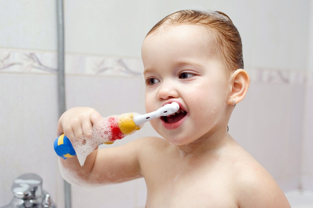 Польза и вред электрической зубной щетки для детей thumbnail