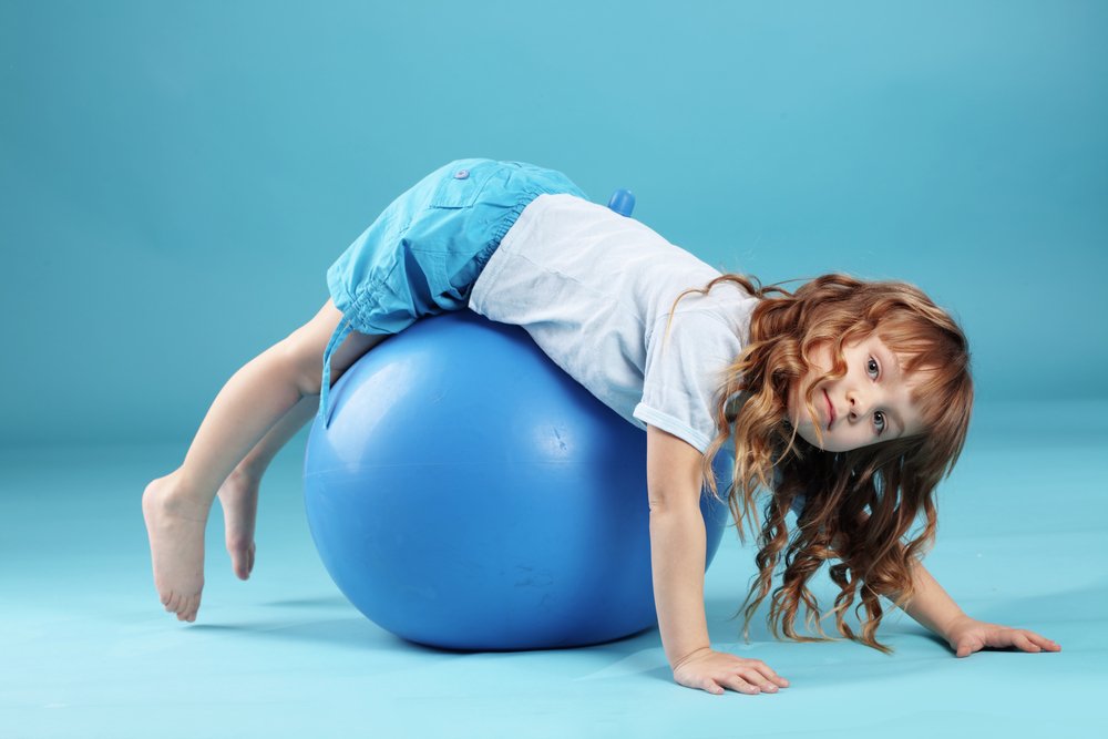 Второй признак ожирения у детей: ребёнок стал менее активен
