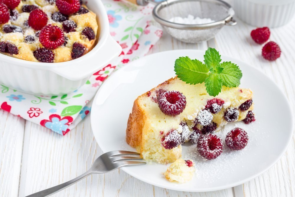 Изысканный десерт: манник с ягодами