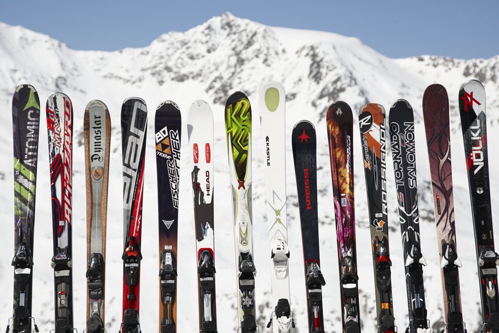 Горные лыжи — снаряжение для активного отдыха