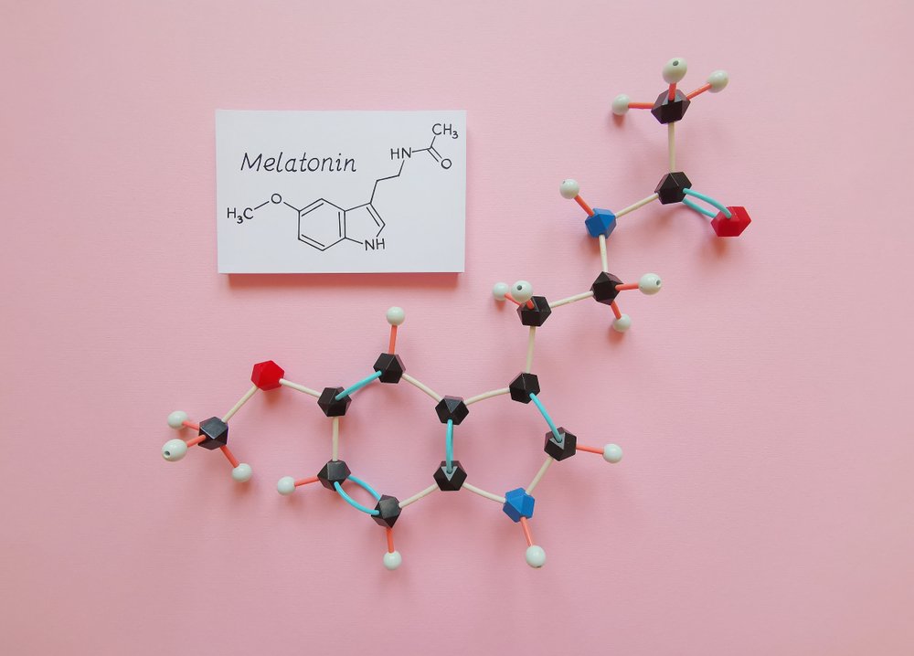 Может ли мелатонин влиять на действие гормональных противозачаточных средств?