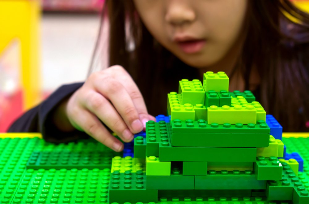 История возникновения «Лего» для детей