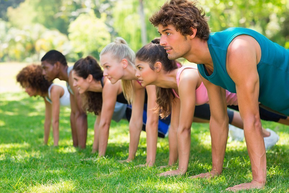Упражнения для похудения в парке или на детской площадке