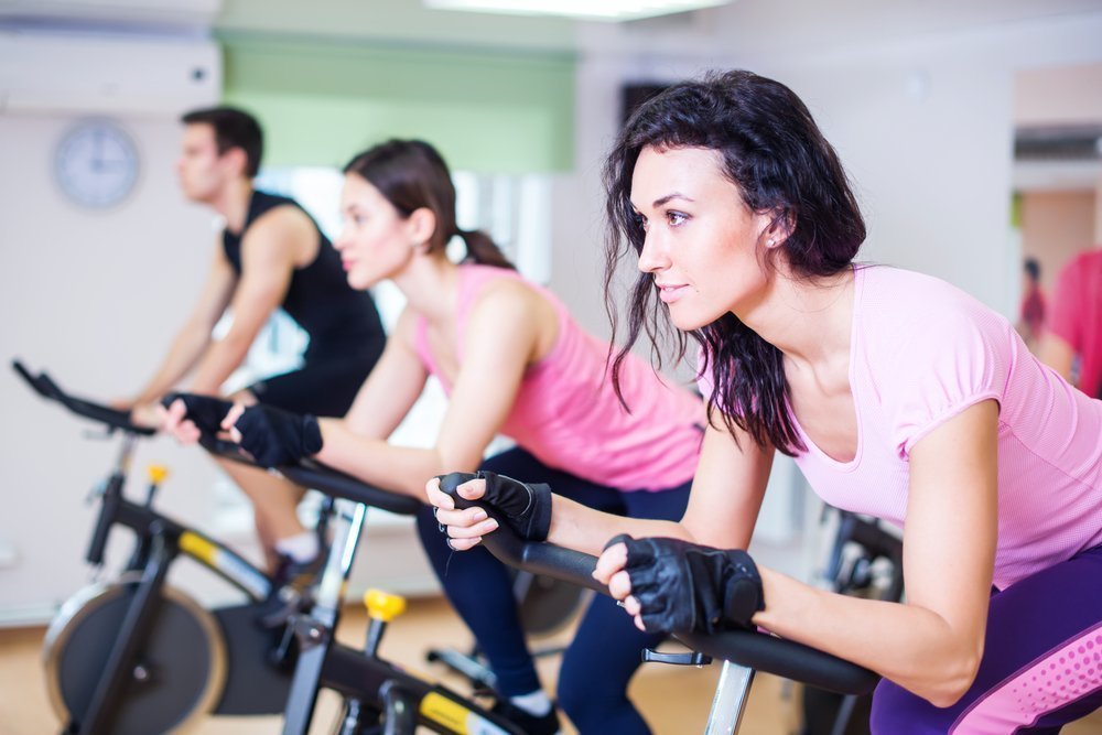Польза фитнес-тренировок с использованием велотренажера