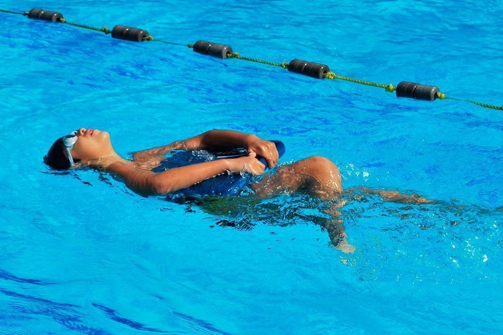 Польза фитнеса в бассейне