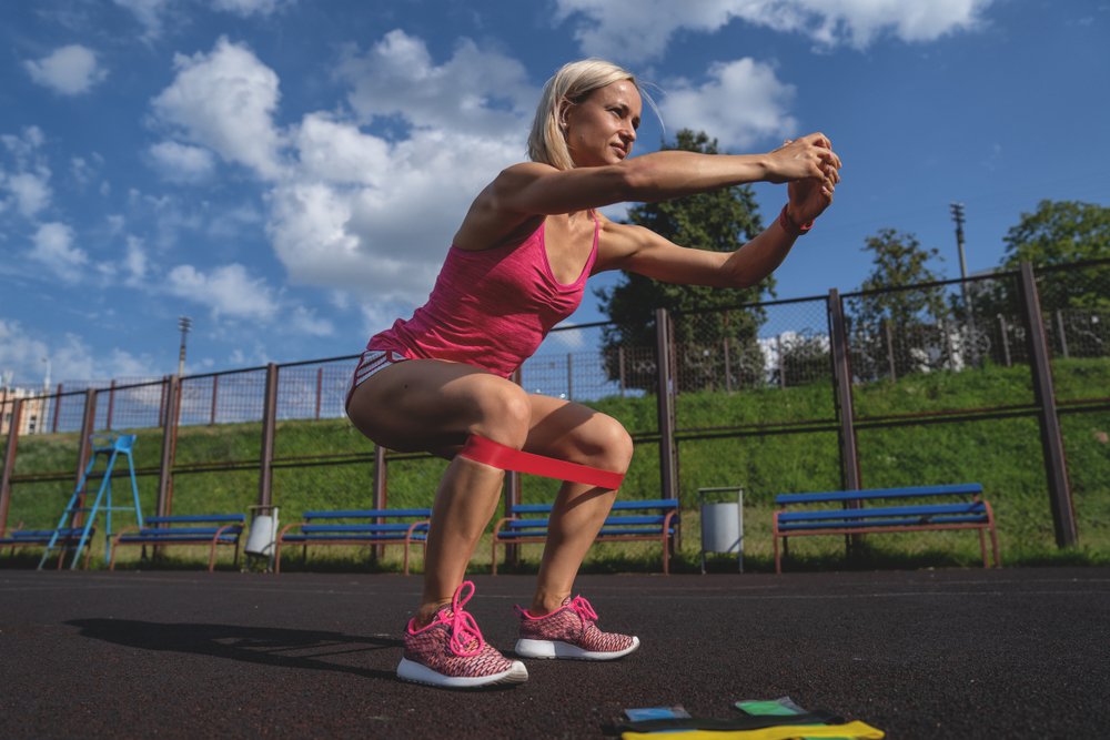 Преимущества фитнес-тренировок с резиновой лентой